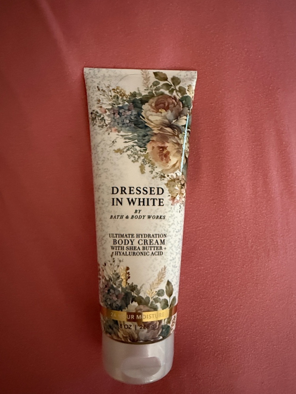 Bath & Body Works Dressed in White Ultimate Hydration Body Cream
